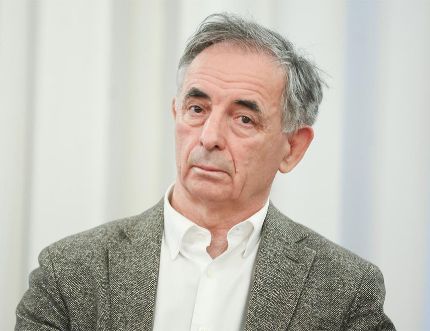 ЗАГРЕБ, 8. НОВЕМБРА /СРНА/ - Предсједник Самосталне демократске српске странке /СДСС/ Милорад Пуповац оцијенио је да су послије усташких испада у Загребу и Сплиту сви догађаји и институције српске заједнице у Хрватској под полицијском заштитом.