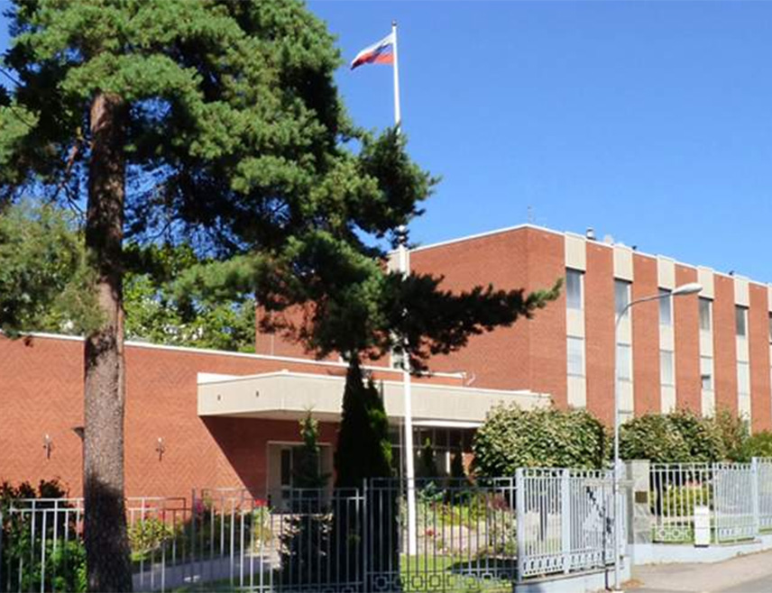 СТОКХОЛМ, 8. НОВЕМБРА /СРНА - РИА Новости/ - На просторије Руске трговинске мисије у Шведској бачена је фарба из дрона, саопштила је Амбасада Руске Федерације у Стокхолму.