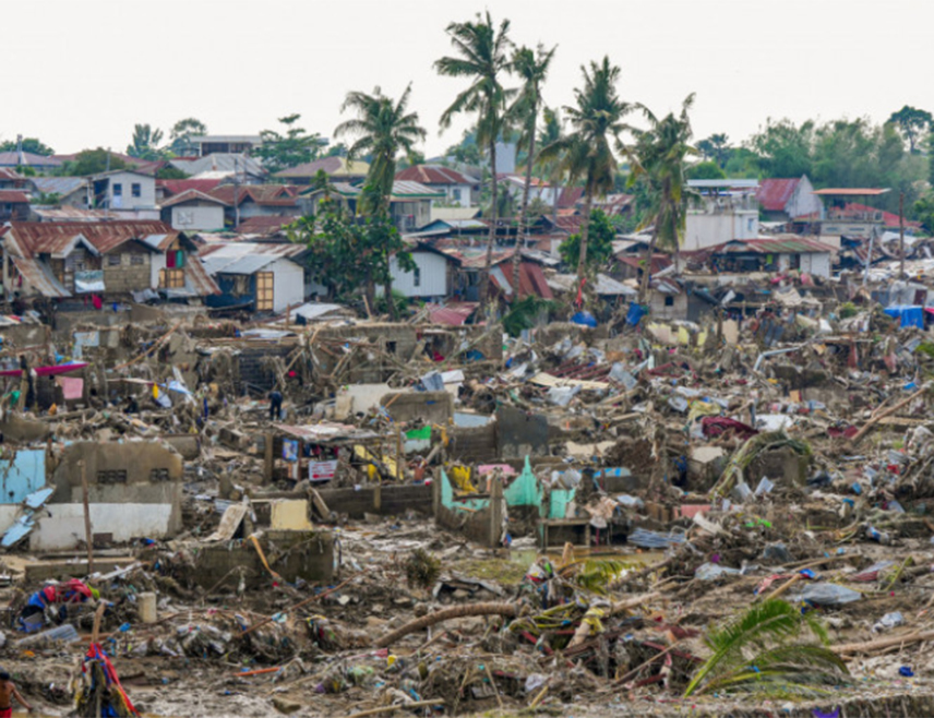 МАНИЛА, 10. НОВЕМБРА /СРНА - РИА Новости/ - Број погинулих усљед налета супертајфуна "Фунг Вонг" на сјевероистоку Филипина током викенда порастао је на осам, јавио је портал "Јуроњуз".