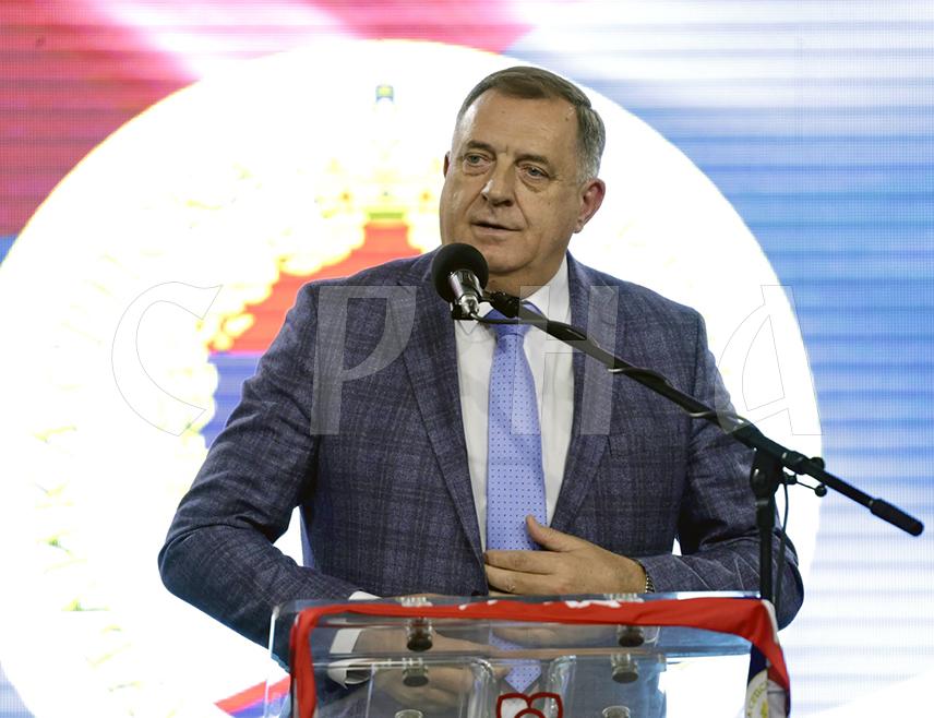 ISTOČNO SARAJEVO, NOVEMBER 10 /SRNA/ – SNSD President Milorad Dodik said this evening in Istočno Novo Sarajevo that in the upcoming elections, the Serb people will win, because they will not allow anyone else to choose their president.