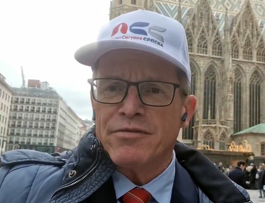 БЕЧ, 10. НОВЕМБРА /СРНА/ - Аустријски НАТО лобиста Гинтер Фелингер рекао је да се нада да ће кандидат СДС-а за предсједника Републике Српске Бранко Блануша побиједити на пријевременим изборима, јер је, како је навео, он кључан да БиХ призна Косово и уђе у НАТО.