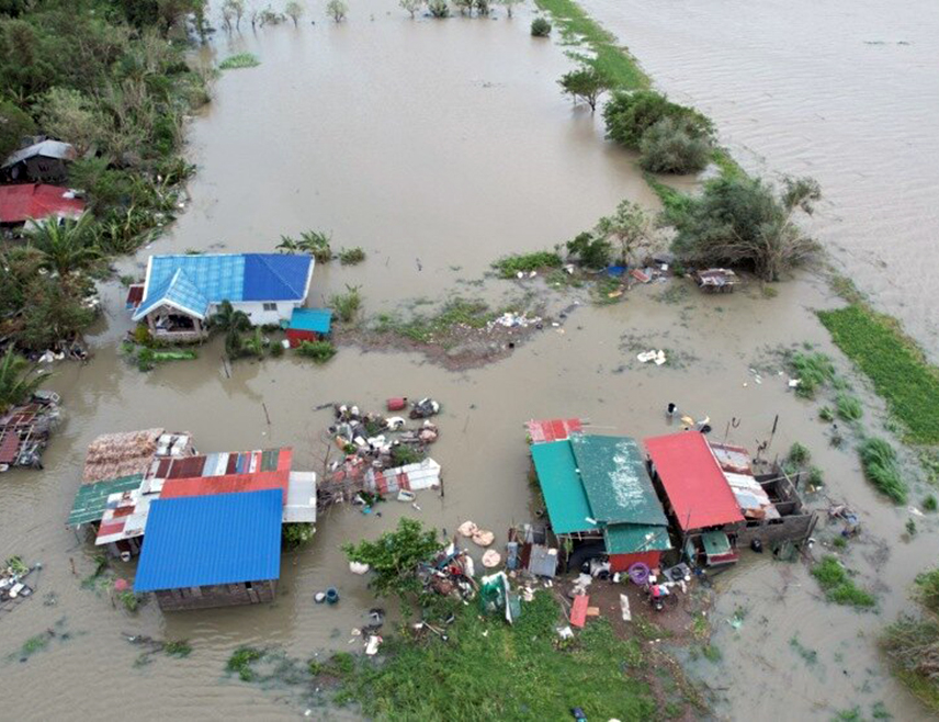 МАНИЛА, 11. НОВЕМБРА /СРНА - РИА Новости/ - Број погинулих усљед налета супертајфуна "Фунг Вонг" на Филипинима порастао је на 18, изјавио је замјеник секретара Државне канцеларије за цивилну одбрану Бернардо Рафаелито Алехандро Четврти.