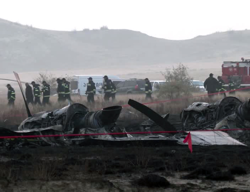 АНКАРА, 12. НОВЕМБРА /СРНА - РИА Новости/ - Турско Министарство одбране саопштило је да је 20 људи погинуло у паду турског војног авиона "Ц-130" у Грузији.