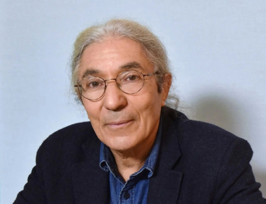 АЛЖИР, 12. НОВЕМБРА /СРНА-Ројтерс/ - Предсједник Алжира Абделмаџид Тебун помиловао је француско-алжирског писца Буалема Сансала, на захтјев предсједника Њемачке Франка Валтера Штајнмајера, саопштено је из кабинета алжирског предсједника.