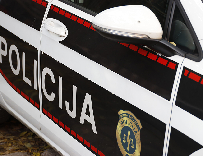 SARAJEVO, NOVEMBER 12 /SRNA/ – Sarajevo Canton police have identified a 46-year-old man from Gračanica, with the initials Z.Đ., who issued threats on social media against the President of the La Benevolencija Jewish Cultural, Educational and Humanitarian Society Vladimir Andrle, as well as against all Jews in Sarajevo.
