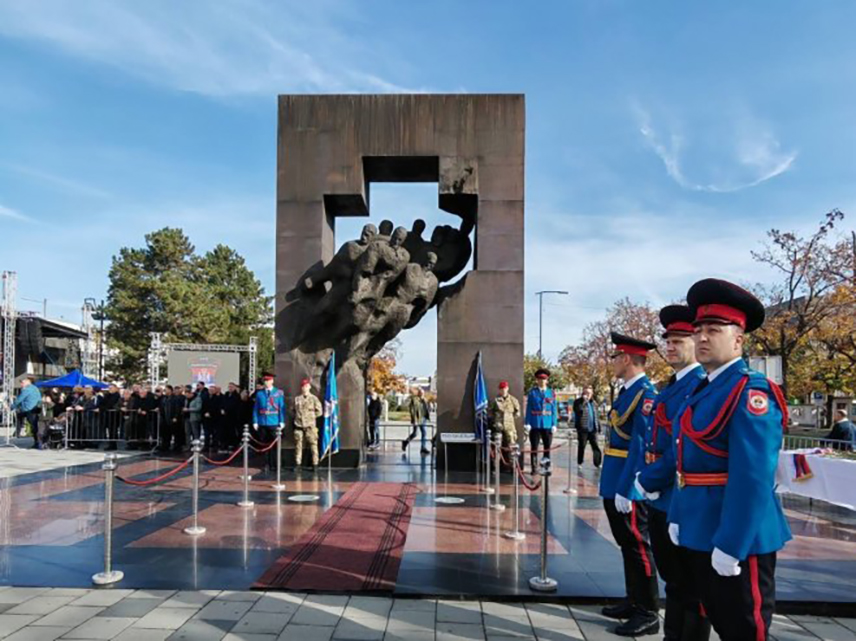 BIJELJINA, NOVEMBER 15 /SRNA/ – Nine units of the Special Police Brigade of the Republika Srpska Ministry of Interior were the nine pillars of Republika Srpska’s defense, Minister of Interior Željko Budimir has stressed today in Bijeljina.