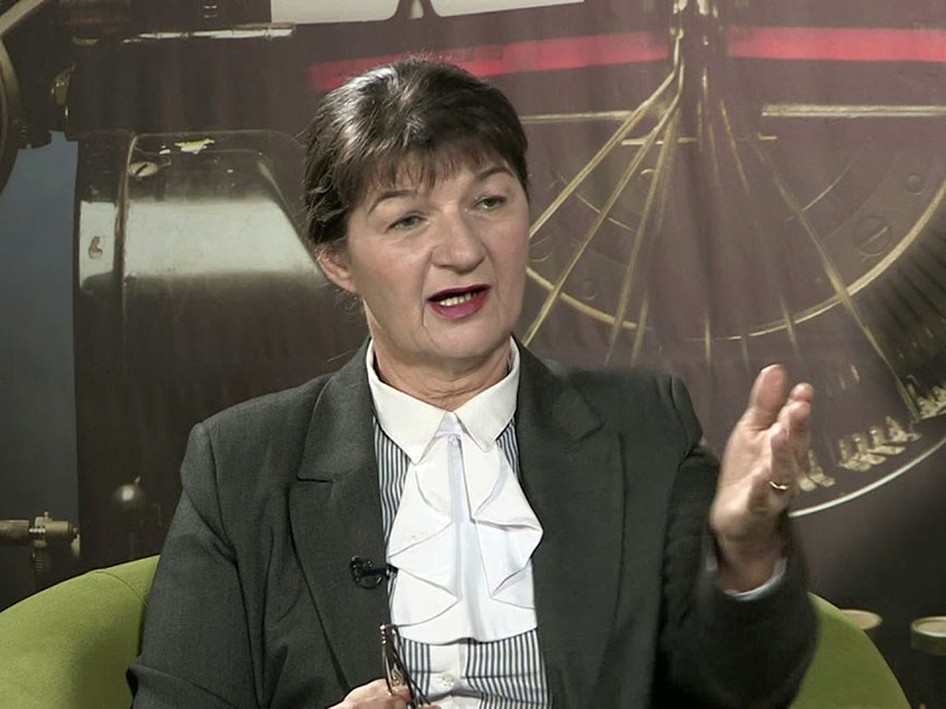 БАЊАЛУКА, 17. НОВЕМБРА /СРНА/ - Предсједник Удружења жена жртава рата Републике Српске Божица Живковић Рајилић сматра да је Дејтонски споразум једини оквир за живот у миру у БиХ.