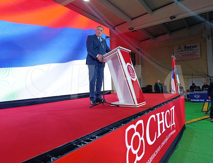 МРКОЊИЋ ГРАД, 17. НОВЕМБРА /СРНА/ - Предсједник СНСД-а Милорад Додик истакао је да на предсједничким изборима 23. новембра Република Српска бира сигурност, знање и уставобранитеља.