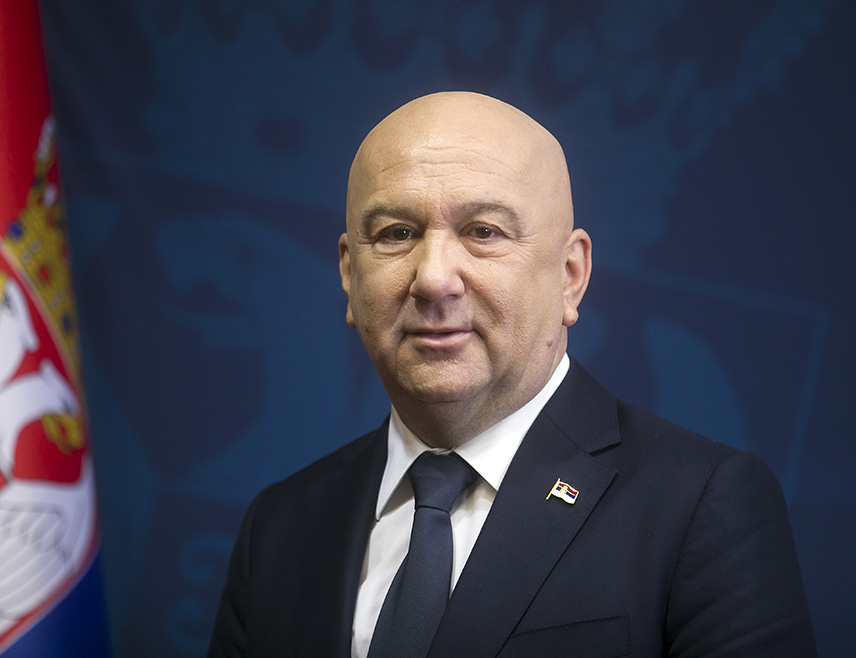 БЕОГРАД, 21. НОВЕМБРА /СРНА/ - Министар без портфеља у Влади Србије Ненад Поповић изјавио је Срни да се они који желе унитарну БиХ, као ратни циљ из 1992. године, неће зауставити док Дејтонски споразум, кроз његова директна кршења или свјесно погрешна тумачења, не буде разграђен до непрепознатљивости.