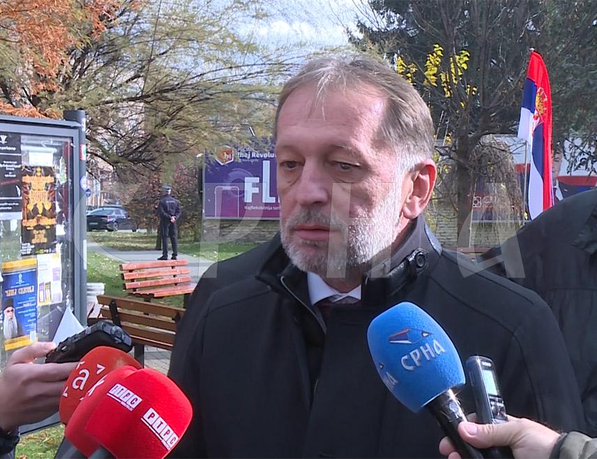 БАЊАЛУКА, 20. НОВЕМБРА /СРНА/ - Генерални конзул Србије у Бањалуци Милош Вујић изјавио је да ће Србија и Република Српска увијек заједно обиљежавати Дан побједе у Првом свјетском рату и улазак славне српске војске у овај град 1918. године, чиме се чува сјећање на херојски подвиг славних предака.