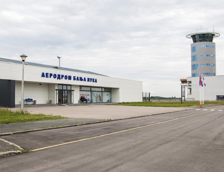 БАЊАЛУКА, 20. НОВЕМБРА /СРНА/ - Завршени су радови на писти Аеродрома Бањалука, вриједности од милион КМ, а примопредаја је планирана за понедјељак, 24. новембра.