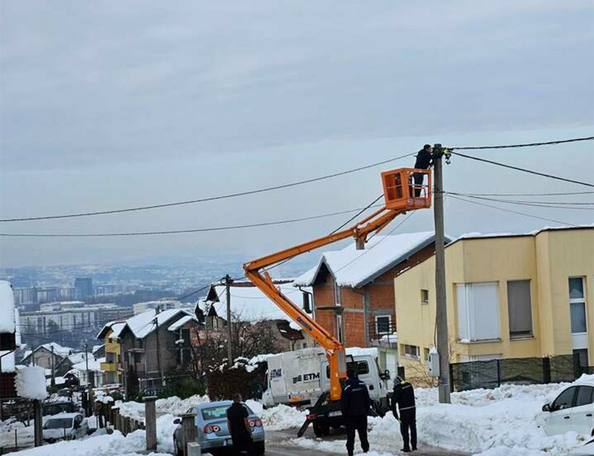 БАЊАЛУКА, 22. НОВЕМБРА /СРНА/ - Већи дио Бањалуке добио је електричну енергију која је нестала усљед квара на далеководу "Електропреноса БиХ".