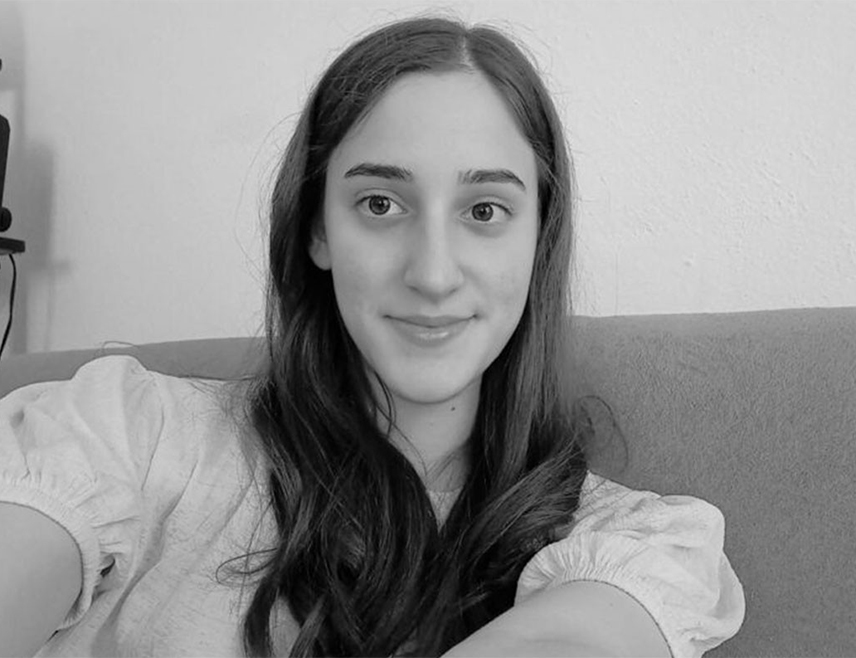 БАЊАЛУКА, 23. НОВЕМБРА /СРНА/ - Предсједник СНСД-а Милорад Додик саопштио је да га дубоко ражалостила вијест о смрти двадесетједногодишње Маје Глишић, чија је борба за живот све ујединила.