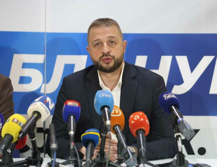 БАЊАЛУКА, 23. НОВЕМБРА /СРНА/ - Члан Предсједништва СДС-а Желимир Нешковић тврди да су јако оптимистични трендови за кандидата ове стране за предсједника Републике Српске Бранка Бланушу.