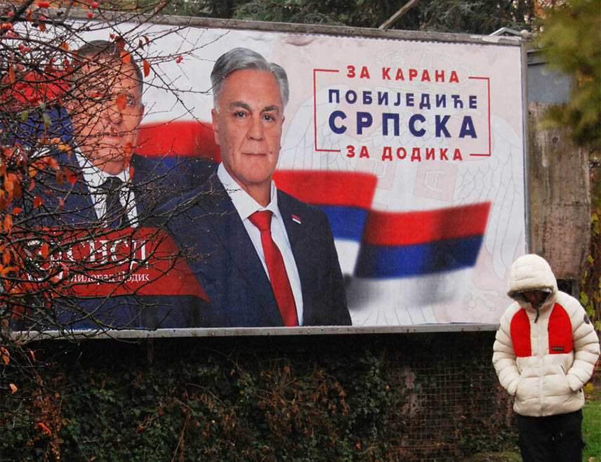 БИЛЕЋА, 23. НОВЕМБРА /СРНА/ - Кандидат СНСД-а за предсједника Републике Српске Синиша Каран у предности је у Билећи за око 130 гласова у односу на кандидата СДС-а Бранка Бланушу, речено је Срни у Изборном штабу СНСД-а у овој општини.