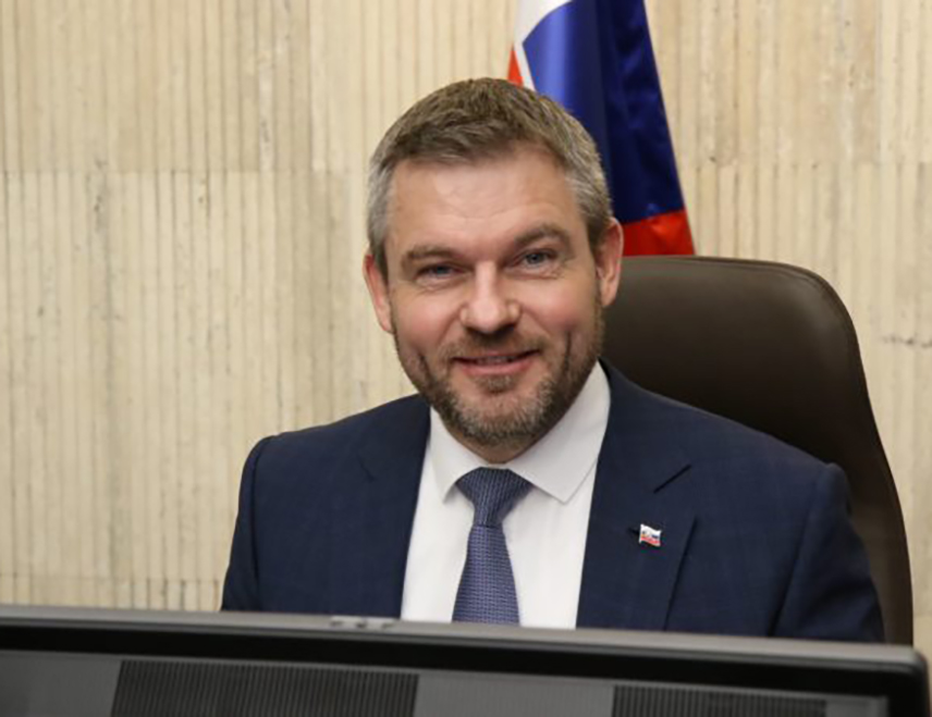 БРАТИСЛАВА, 24. НОВЕМБРА /СРНА/ - План предсједника САД Доналда Трампа за проналажење рјешења за сукоб у Украјини представља велики корак у правом смјеру, изјавио је предсједник Словачке Петер Пелегрини.