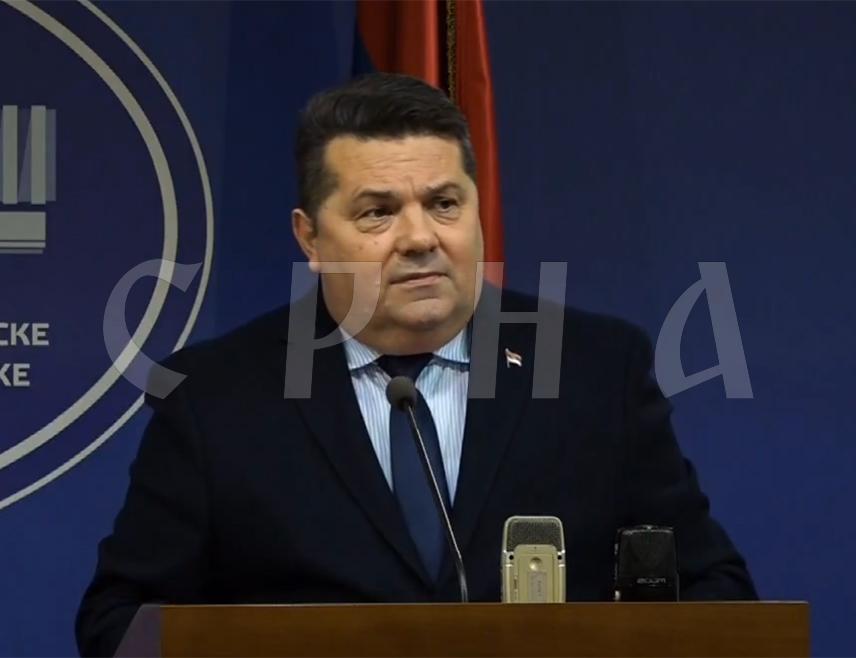 БАЊАЛУКА, 24. НОВЕМБРА /СРНА/ - Предсједник Народне скупштине Републике Српске Ненад Стевандић рекао је да ће на посебној сједници у сриједу, 26. новембра, бити вођена обједињена расправа о Приједлогу другог ребаланса буџета Републике Српке за ову годину и двије пратеће тачке.