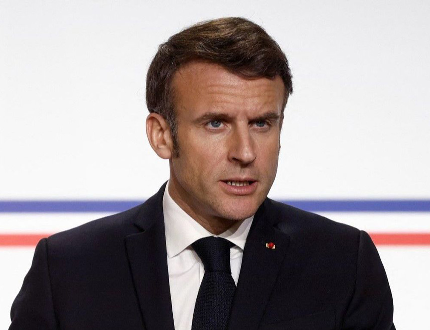 ПАРИЗ, 25. НОВЕМБРА /СРНА - РИА Новости/ - Предсједник Француске Емануел Макрон изјавио је да Француска неће одмах слати војску у Украјину, али није одбацио могућност слања такозваних снага за застрашивање након прекида сукоба.