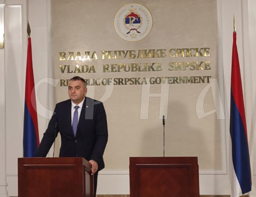 BANJA LUKA, NOVEMBER 25 /SRNA/ – Republika Srpska does not transfer any of its holidays to the Federation of BiH /FBiH/, and those intending to celebrate November 25 on the territory of Srpska are merely provoking, Republika Srpska Prime Minister Savo Minić has stated.