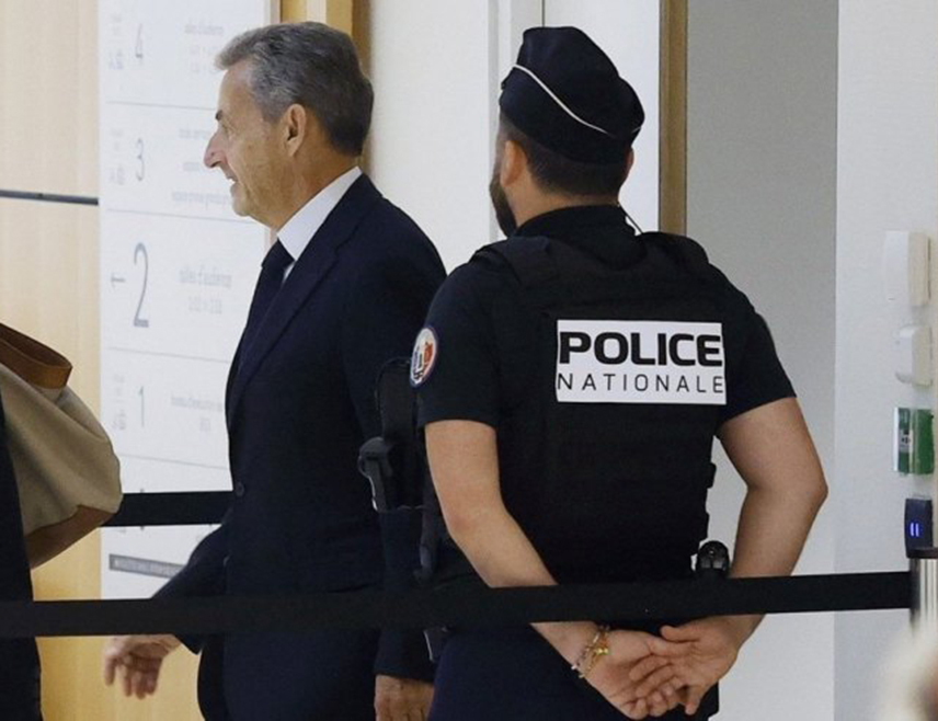 ПАРИЗ, 26. НОВЕМБРА /СРНА-Ројтерс/ - Француски Касациони суд, највиши суд у земљи, потврдио је пресуду бившем предсједнику Николи Саркозију за незаконито финансирање кампање.