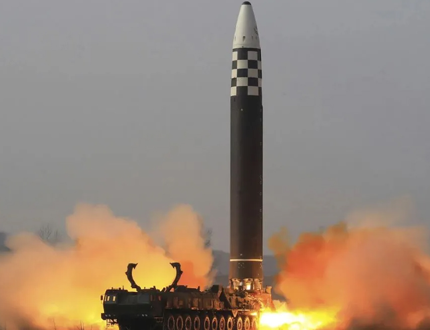 БИЈЕЉИНА, 27. НОВЕМБРА /СРНА/ - Оружане снаге Руске Федерације добиле су универзалне и моћне ракете "РС-26 рубеж", познате као "авангард".