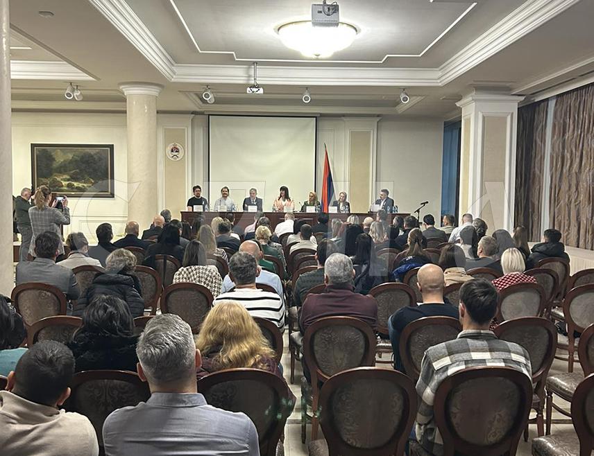 БАЊАЛУКА, 28. НОВЕМБРА /СРНА/ - У Бањалуци су се током овог мјесеца у оквиру кампање "Мовембер" на превентивне прегледе пријавила 264 мушкарца, одазвала су се 204, а код осморице старијих од 50 година били су позитивни тестови на простатно-специфични антиген /ПСА/, изјавила је данас директор бањалучког Дома здравља Невена Тодоровић.