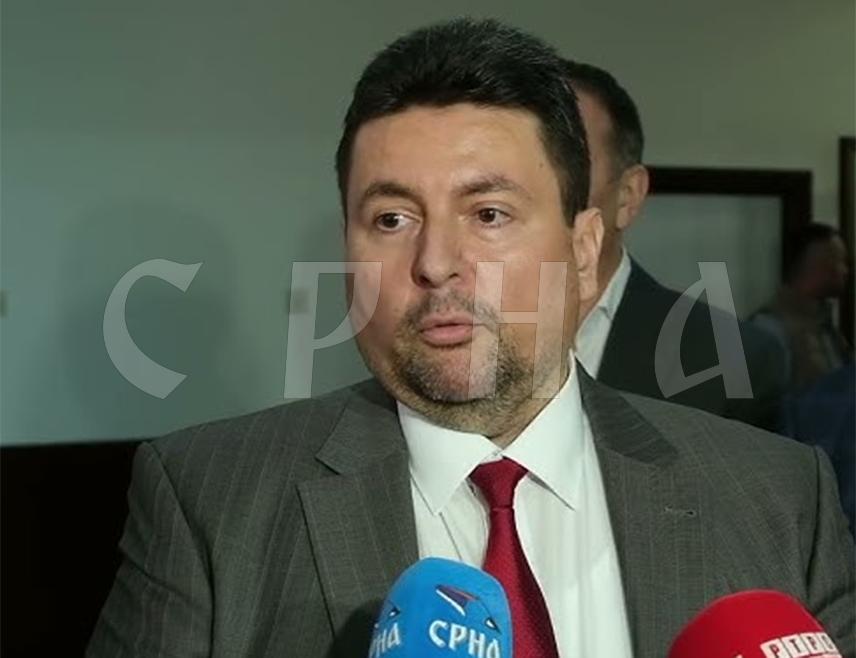 BANJA LUKA, November 29 /SRNA/ - The concept of property cannot be transformed into any kind of public-law institute, nor does the Constitution of BiH provide such a basis, said Zoran Vasiljević, professor at the Faculty of Law of the University of Banja Luka.