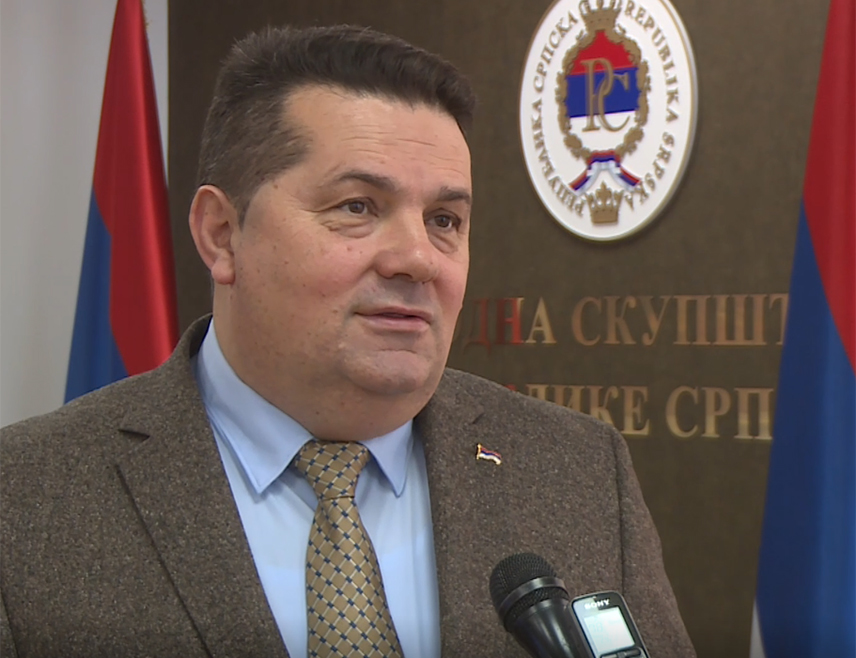 БАЊАЛУКА, 2. ДЕЦЕМБРА /СРНА/ - Предсједник Народне скупштине Републике Српске Ненад Стевандић истакао је да је психологија касабе данас очигледна у понашању и изражавању највиших функционера Федерације БиХ.