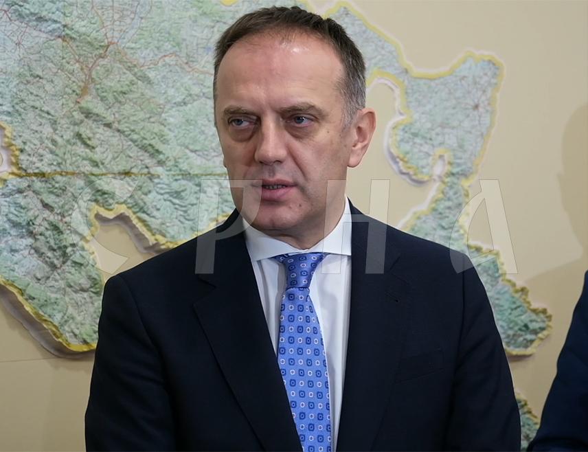 БАЊАЛУКА, 4. ДЕЦЕМБРА /СРНА/ - Предсједник Привредне коморе Републике Српске Горан Рачић изјавио је данас да у овој комори сматрају да је у републичком буџету за наредну годину потребно повећати износ за подршку развоју привреде на 40 милиона КМ.