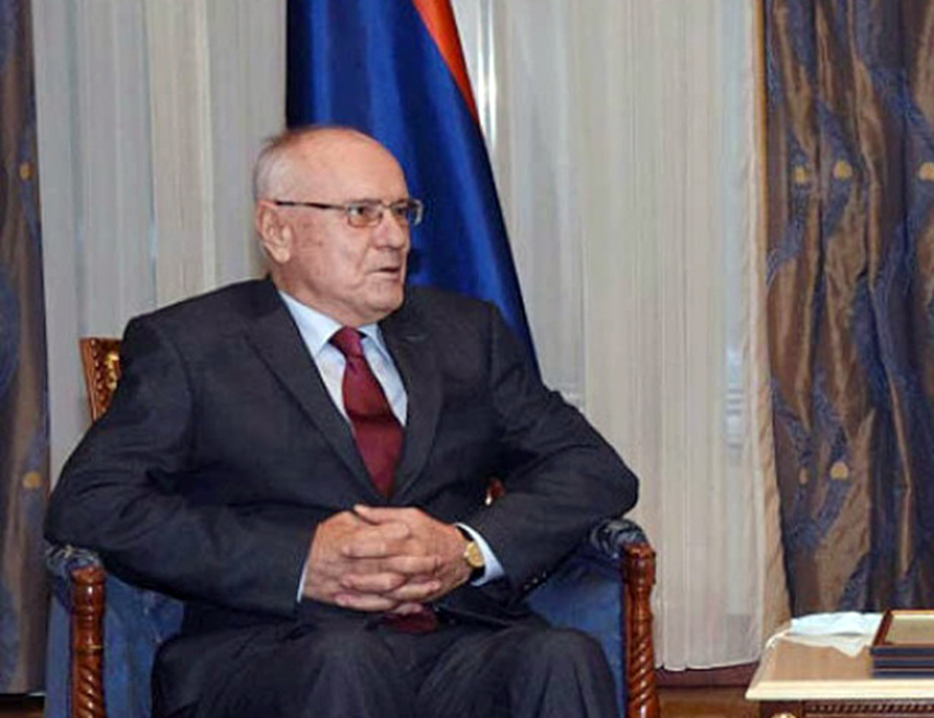 БАЊАЛУКА, 5. ДЕЦЕМБРА /СРНА/ - Пензије у Републици Српској за наредну годину требале би се повећати за више од 6,5 одсто сходно законском рјешењу да се почетком сваке године усклађују, тачније повећавају, сразмјерно проценту раста просјечне плате и потрошачких цијена на мало, изјавио је данас предсједник Удружења пензионера Српске Ратко Трифуновић.