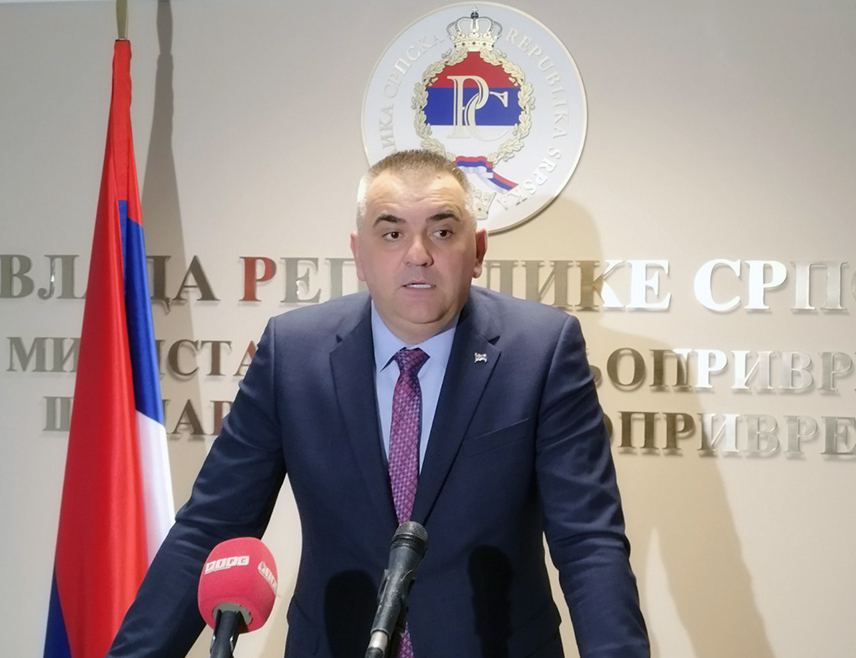 БАЊАЛУКА, 5. ДЕЦЕМБРА /СРНА/ - Предсједник Владе Републике Српске Саво Минић оцијенио је скандалозним то што из Федерације БиХ /ФБиХ/ опструишу отварање новог граничног прелаза у Градишци, што свједочи о дисфункционалности БиХ.