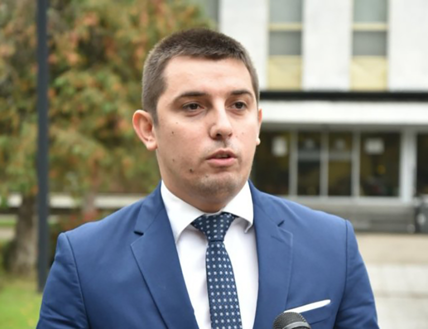 BANJA LUKA, DECEMBER 5 /SRNA/ - The Republika Srpska Minister of Trade and Tourism, Denis Šulić, told SRNA that four years ago, SNSD president Milorad Dodik, in his capacity as the Serb member of the BiH Presidency, vetoed the agreement on border crossings with Croatia to prevent problems with the new bridge in Gradiška, and that today, we are paying the price for those who failed to back it.