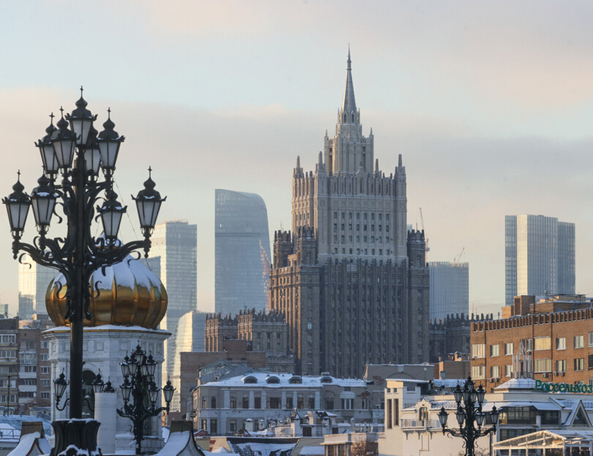 МОСКВА, 6. ДЕЦЕМБРА /СРНА/ - Покушаји одузимања суверене имовине представљају ризике за све државе чија су средства под јурисдикцијом Запада, саопштило је руско Министарство спољних послова.