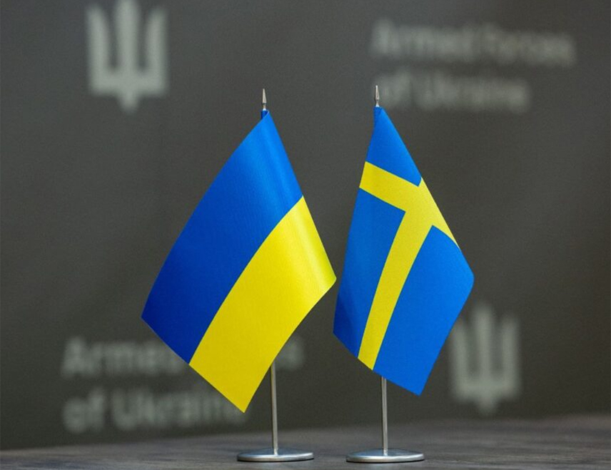 СТОКХОЛМ, 7. ДЕЦЕМБРА /СРНА/ - Шведска ће обуставити помоћ Танзанији, Мозамбику, Зимбабвеу, Либерији и Боливији и преусмјерити према Украјини, саопштио је министар за међународну развојну сарадњу и спољну трговину Бенџамин Дуса.