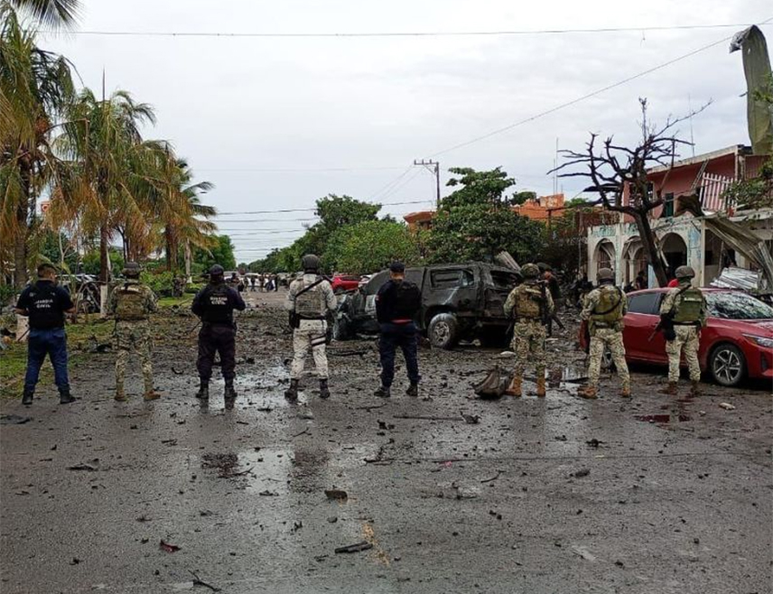 МЕКСИКО СИТИ, 7.ДЕЦЕМБРА /СРНА/ - Најмање пет људи погинуло је у експлозији испред полицијске станице у држави Мичоакан, на западу Мексика, саопштено је тужилаштва.