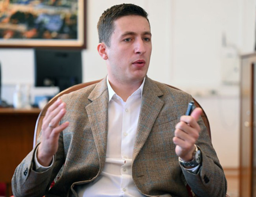 ИЛИЋ: ДЕЦИСИОН ТО СУСПЕНД ЛАW ИС ПОЛИТИЦАЛ АНД УНЈУСТИФИЕД