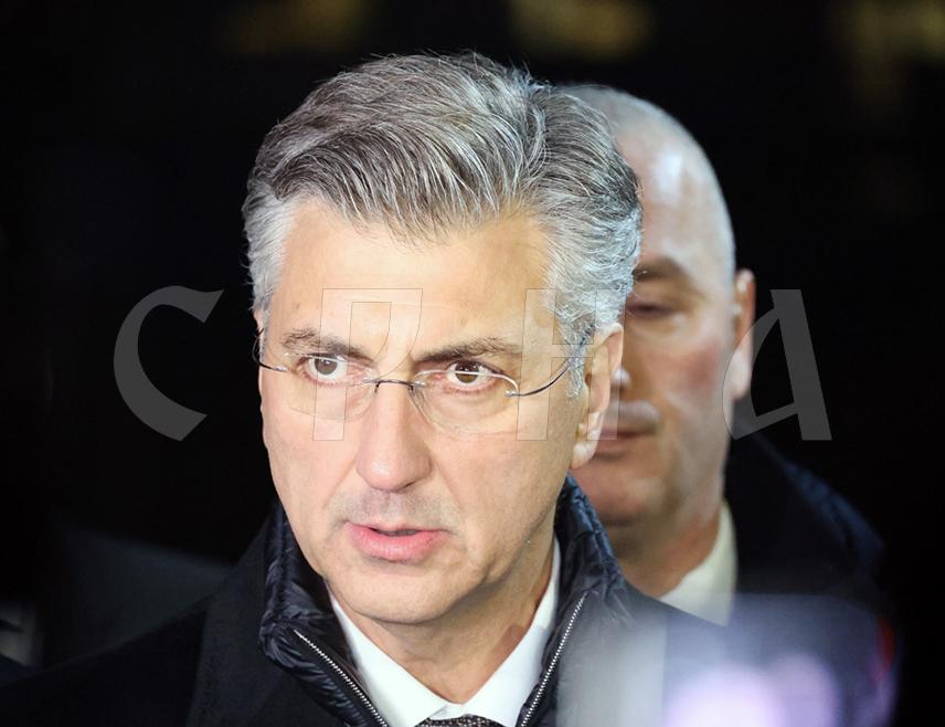 БАЊАЛУКА, 11. ДЕЦЕМБРА /СРНА/ - Предсједник Владе Хрватске Андреј Пленковић очекује да ће у БиХ бити постигнут договор о Изборном закону БиХ и равноправности Хрвата са друга два конститутивна народа у БиХ.