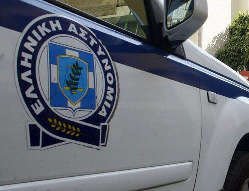 АТИНА, 12. ДЕЦЕМБРА /СРНА - РИА Новости/ - Најмање 15 људи ухапшено је у Грчкој у оквиру истраге о проневјери средстава ЕУ за исплату подстицаја за пољопривреду, јавио је лист "Катимерини", позивајући се неименовани извор из полиције.