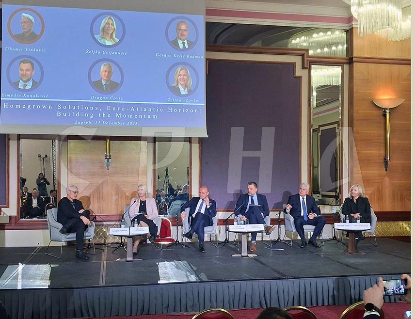 ZAGREB, DECEMBER 12 /SRNA/ – Serb member of the BiH Presidency Željka Cvijanović stated that, thirty years after the Dayton Agreement, BiH is at a crossroads, either officeholders sit down and reach an agreement, or they allow the situation to collapse, because it certainly is collapsing.