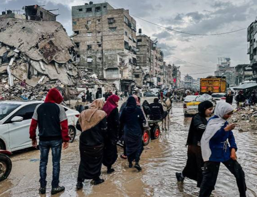 ГАЗА, 13. ДЕЦЕМБРА /СРНА/ - Најмање 14 Палестинаца је погинуло, а већи број је повријеђен у Појасу Газе након што је олуја "Бајрон" погодила ту палестинску енклаву, саопштило је Министарство унутрашњих послова и националне безбједности Газе.