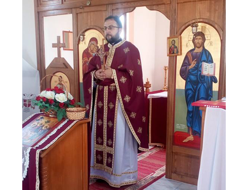 НОВИ ГРАД, 14. ДЕЦЕМБРА /СРНА/ - Крсну славу имају само православни Срби коју им је у аманет оставио Свети Сава и зато је треба сачувати, али и правилно обиљежавати, па када се прославља у току поста, онда треба да буде посна, рекао је Срни свештеник Небојша Њежић.