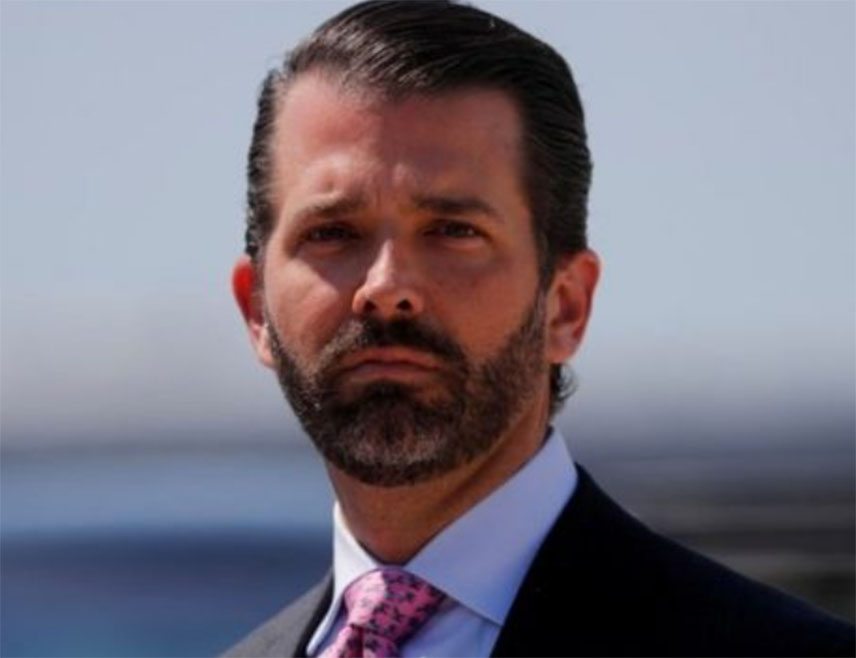 БЕОГРАД, 15. ДЕЦЕМБРА /СРНА/ - Син актуелног америчког предсједника Доналд Трамп Млађи навео је поводом терористичког напада у Аустралији да је својевремено најбољи тенисер свијета Новак Ђоковић депортован из те земље зато што није вакцинисан, док је један од осумњичених за терористички напад на плажи Бонди у Сиднеју несметано боравио у земљи.