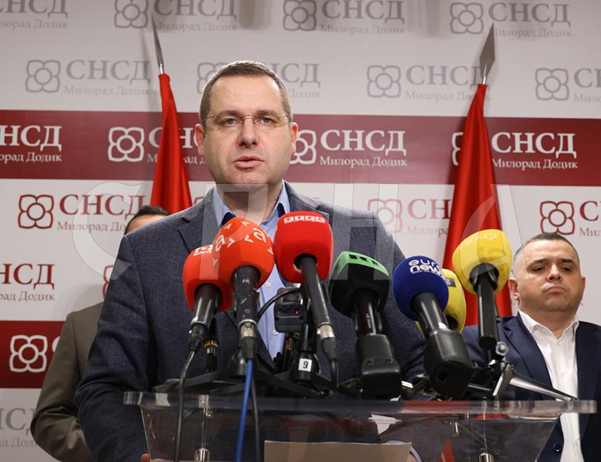 BANJA LUKA, DECEMBER 15 /SRNA/ – SNSD spokesperson Radovan Kovačević said that the Central Election Commission /CEC/ of BiH is nothing more than a political tool used to exert pressure on Republika Srpska and to humiliate it.