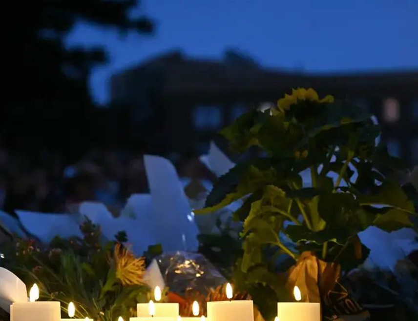 БЕРЛИН, 15. ДЕЦЕМБРА /СРНА/ - У њемачком Бундестагу одржана је комеморација за жртве терористичког напада у Сиднеју поводом обиљежавања Хануке, јавила је агенција ДПА.