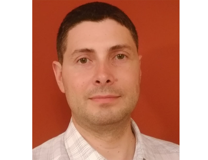 BELGRADE, DECEMBER 16 /SRNA/ – Psychologist Dušan Ranđelović told SRNA that the latest research indicates that young people aged 13 to 21 spend an average of four to five hours a day on mobile phones and the internet, which has a very negative impact on them, stressing that this issue must be addressed systematically, starting within the family.