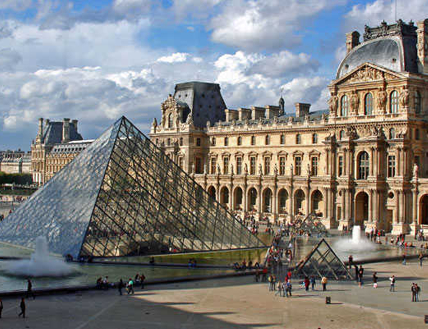 ПАРИЗ, 17. ДЕЦЕМБРА /СРНА/ - Особље француског музеја Лувр у Паризу изгласали су продужетак штрајка, чиме ће чувени музеј бити затворен до даљег, јавио је Ројтерс.