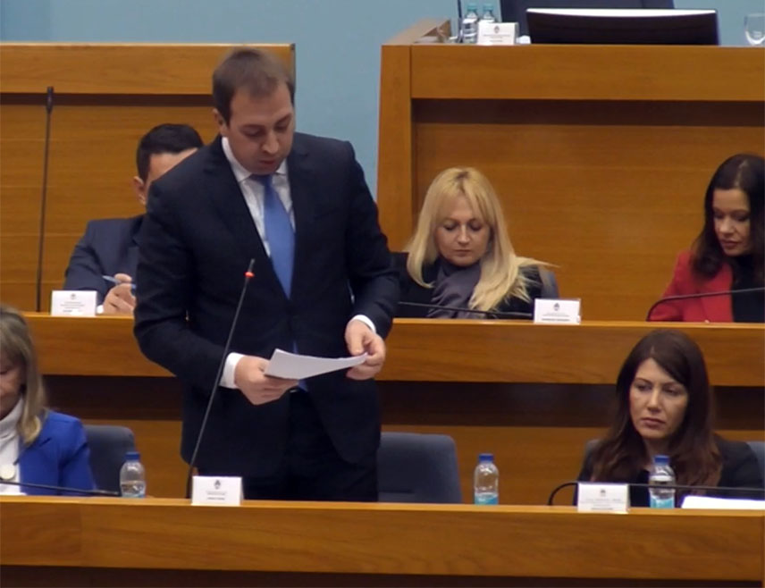 БАЊАЛУКА, 17. ДЕЦЕМБРА /СРНА/ - Министар правде Републике Српске Горан Селак рекао је да је Приједлог закона о измјени и допуни Кривичног законика Српске усаглашен са ставовима и одлуком Уставног суда Српске.