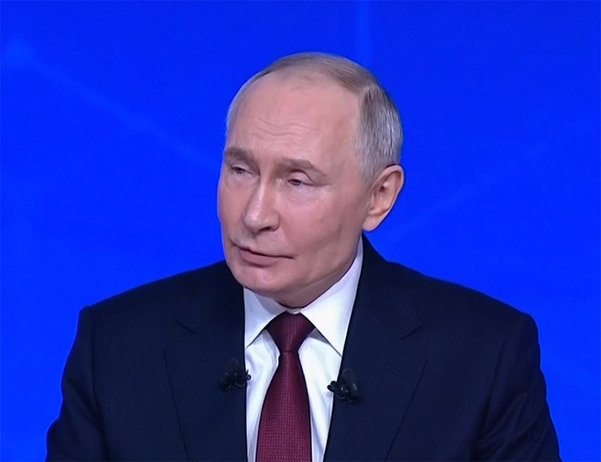 МОСКВА, 19. ДЕЦЕМБРА /СРНА/ - Руски предсједник Владимир Путин рекао је да Кијев није показао спремност на територијалне уступке и подсјетио да је Москва 2022. године нагласила да ће бити приморана да призна републике у Донбасу, након што је кијевски режим покренуо рат.