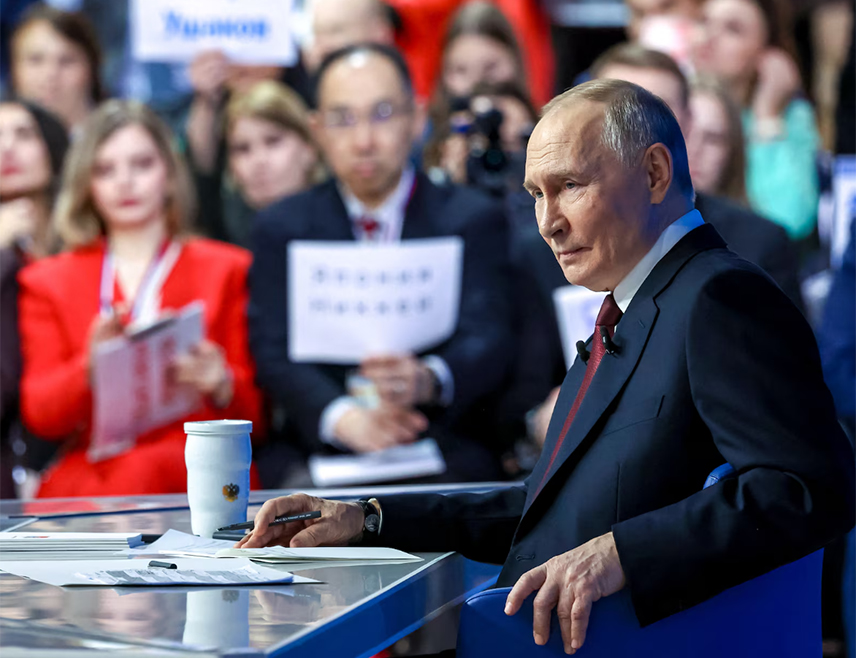 МОСКВА, 19. ДЕЦЕМБРА /СРНА/ - Руски предсједник Владимир Путин рекао је да је Русија спремна да размотри могућност да осигура безбједност током евентуалних избора у Украјини.