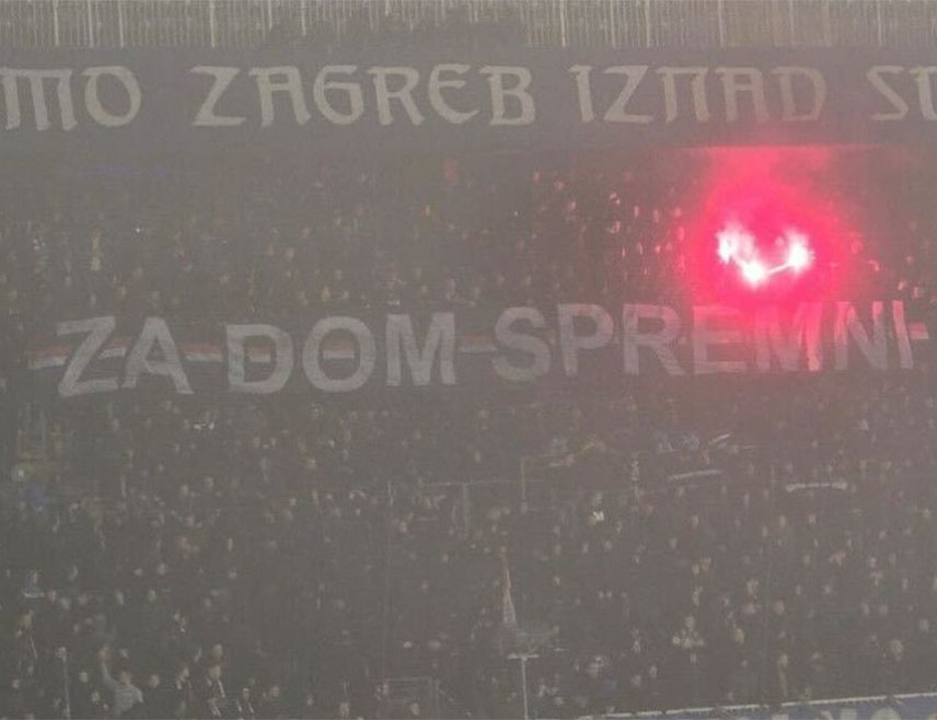 ЗАГРЕБ, 21. ДЕЦЕМБРА /СРНА/ - Загребачка полиција покренула је истрагу након што су навијачи "Бед Блу Бојс" истакли транспарент са усташким поздравом "За дом спремни" на фудбалској утакмици "Динама и "Локомотиве" на загребачком стадиону "Максимир".